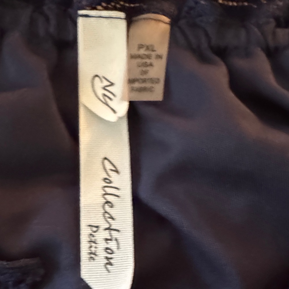 Collection Petite Lace Top – Size PXL - Picture 5 of 7